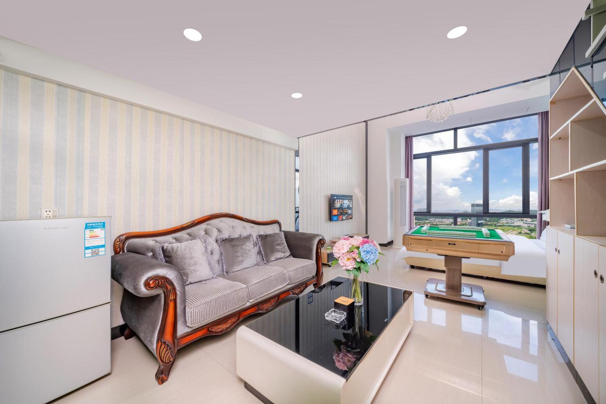 April Fair Duplex Apartment Guangzhou South Railway Station Ao Yuan Yue Shi Dai Branch Eksteriør billede