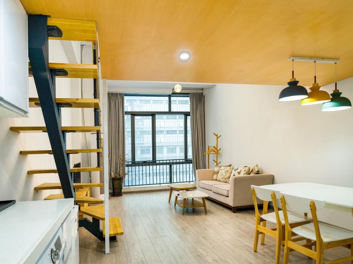 April Fair Duplex Apartment Guangzhou South Railway Station Ao Yuan Yue Shi Dai Branch Eksteriør billede